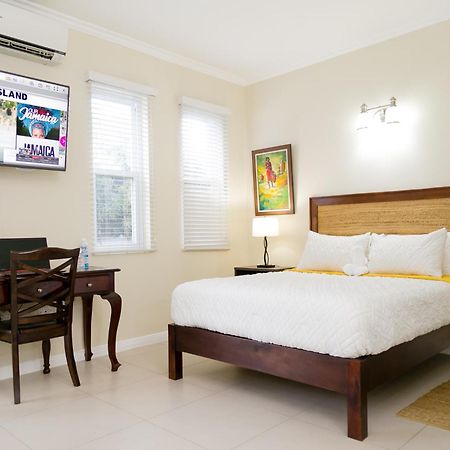 Chic Haven Studio In Kingston Dış mekan fotoğraf
